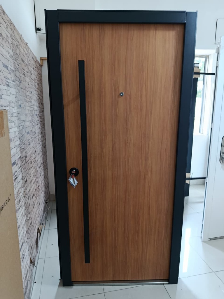 Puertas Terranova 70 mm - Simil Madera con barral Negro