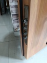 Puertas Terranova 70 mm - Simil Madera con barral Negro