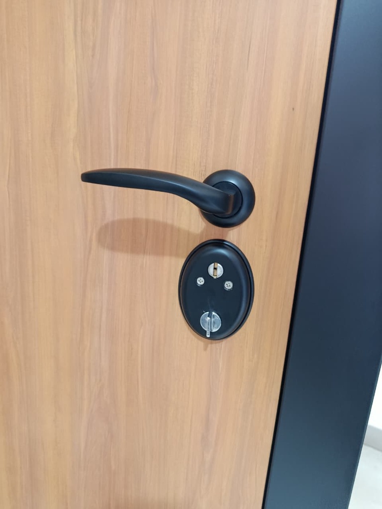 Puertas Terranova 70 mm - Simil Madera con barral Negro