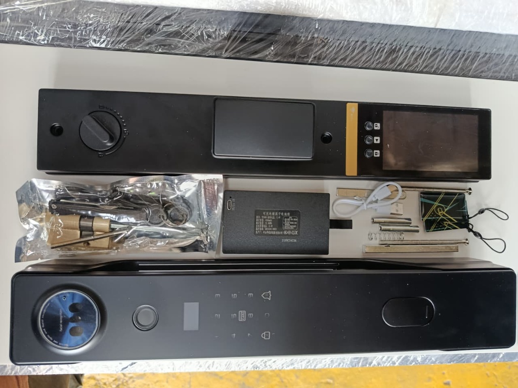 Cerradura Inteligente Multianclaje Wifi/Huella/Código/Tarjeta - Modelo Strong