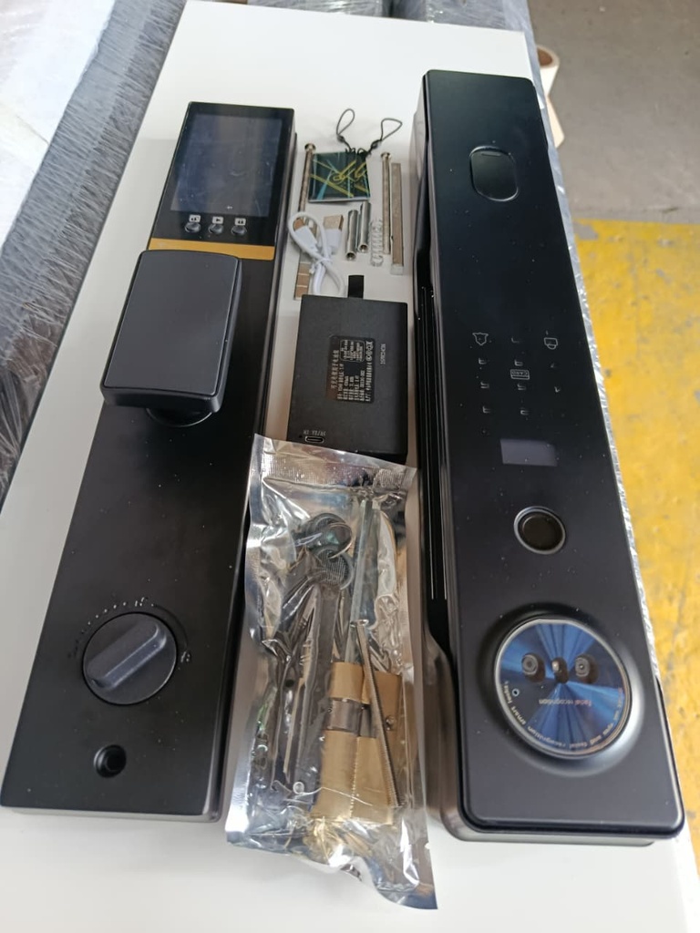 Cerradura Inteligente Multianclaje Wifi/Huella/Código/Tarjeta - Modelo Strong