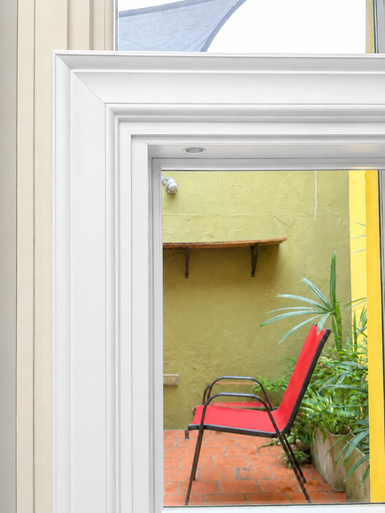 Puerta de Seguridad Premium Rosario Lisa Blanca - 96 x 205 x 70 mm